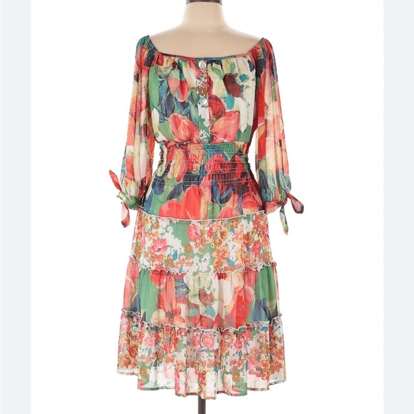 Dresses & Skirts - Floral Multicolor Boho Dress new no tags perfect for cruise or beach bohemian